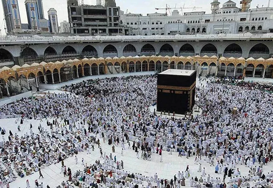 /media/umrah-images/1.webp