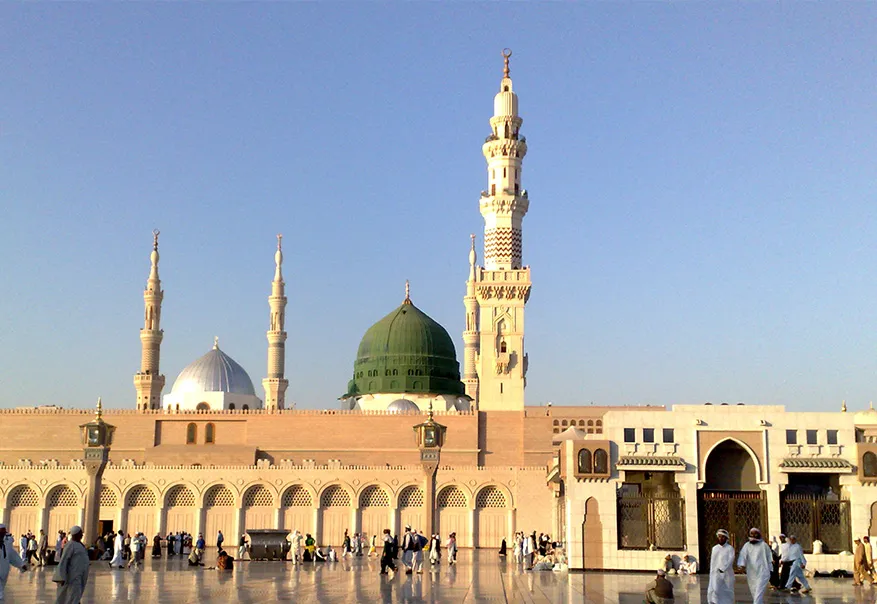 /media/umrah-images/7_11zon%20%2817%29.webp