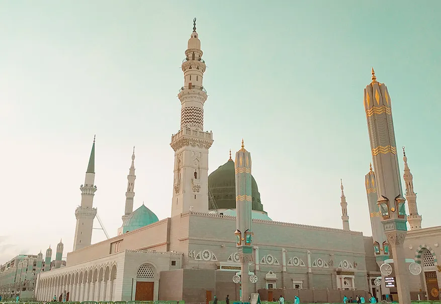 /media/umrah-images/7_11zon.webp